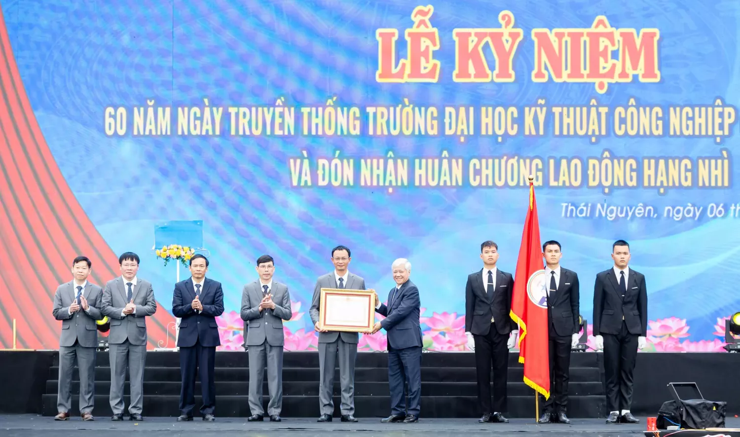 Tỏa sáng truyền thống Người Cơ Điện trong dấu mốc 60 năm TNUT
