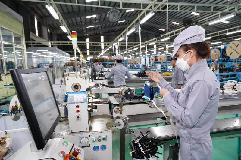 Sản xuất công nghiệp khởi sắc, động lực tăng trưởng lan tỏa toàn nền kinh tế