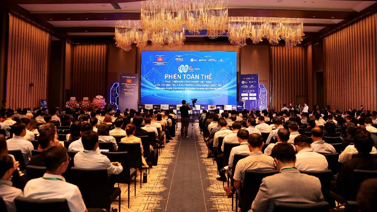 Tái định vị khu công nghiệp Việt Nam: Kiến tạo hệ sinh thái công nghiệp hiện đại cho mục tiêu tăng trưởng hai con số