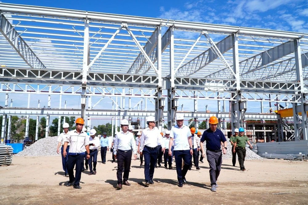 Hòa Phát đề xuất mở rộng dự án ray đường sắt, thép đặc biệt tại Dung Quất