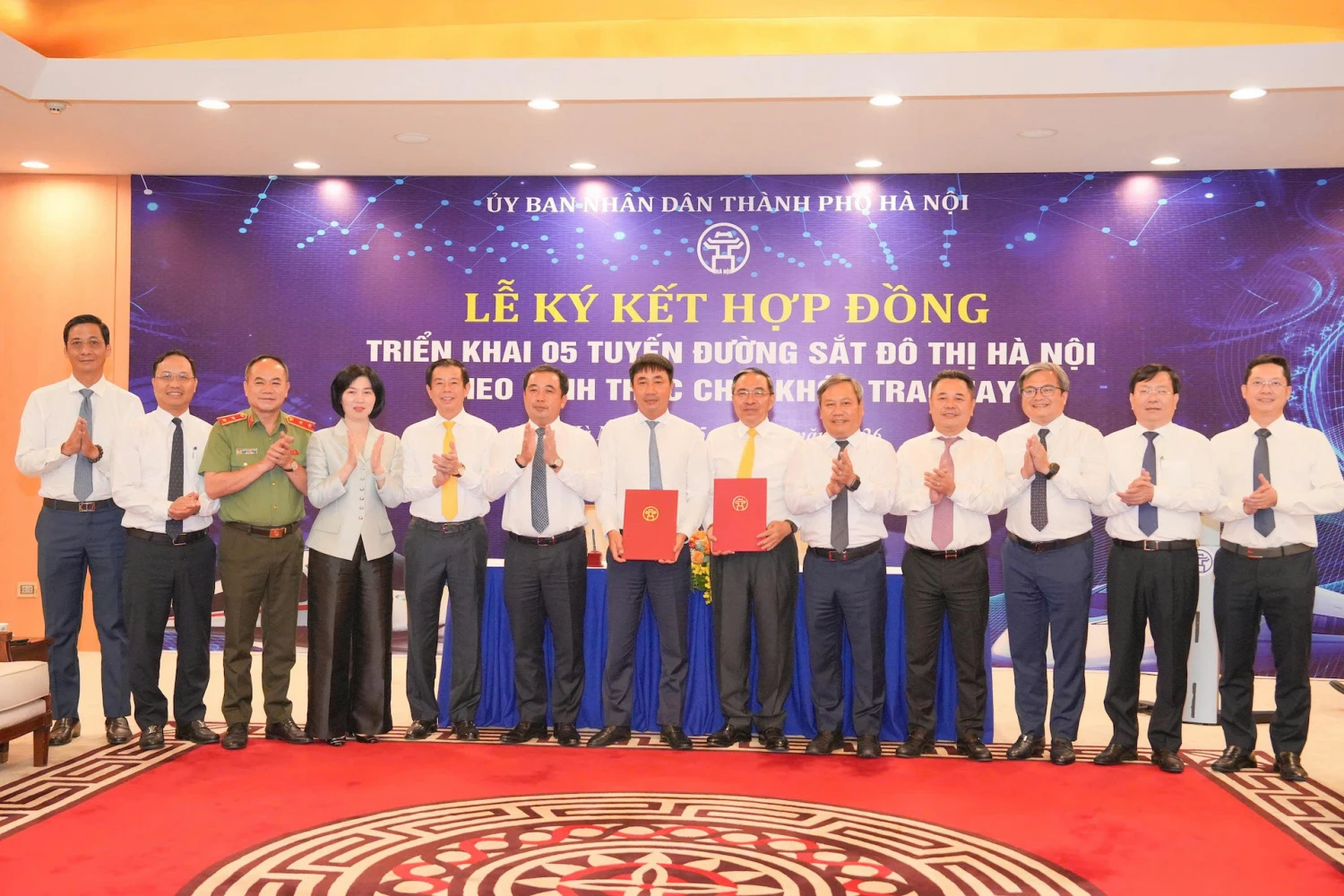 Hà Nội ký hợp đồng triển khai 5 tuyến metro dài 253 km