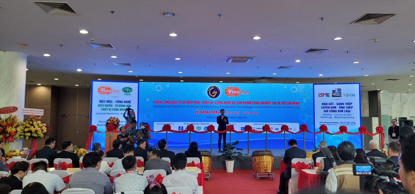 Hơn 700 doanh nghiệp tham dự VINAMAC EXPO 2023