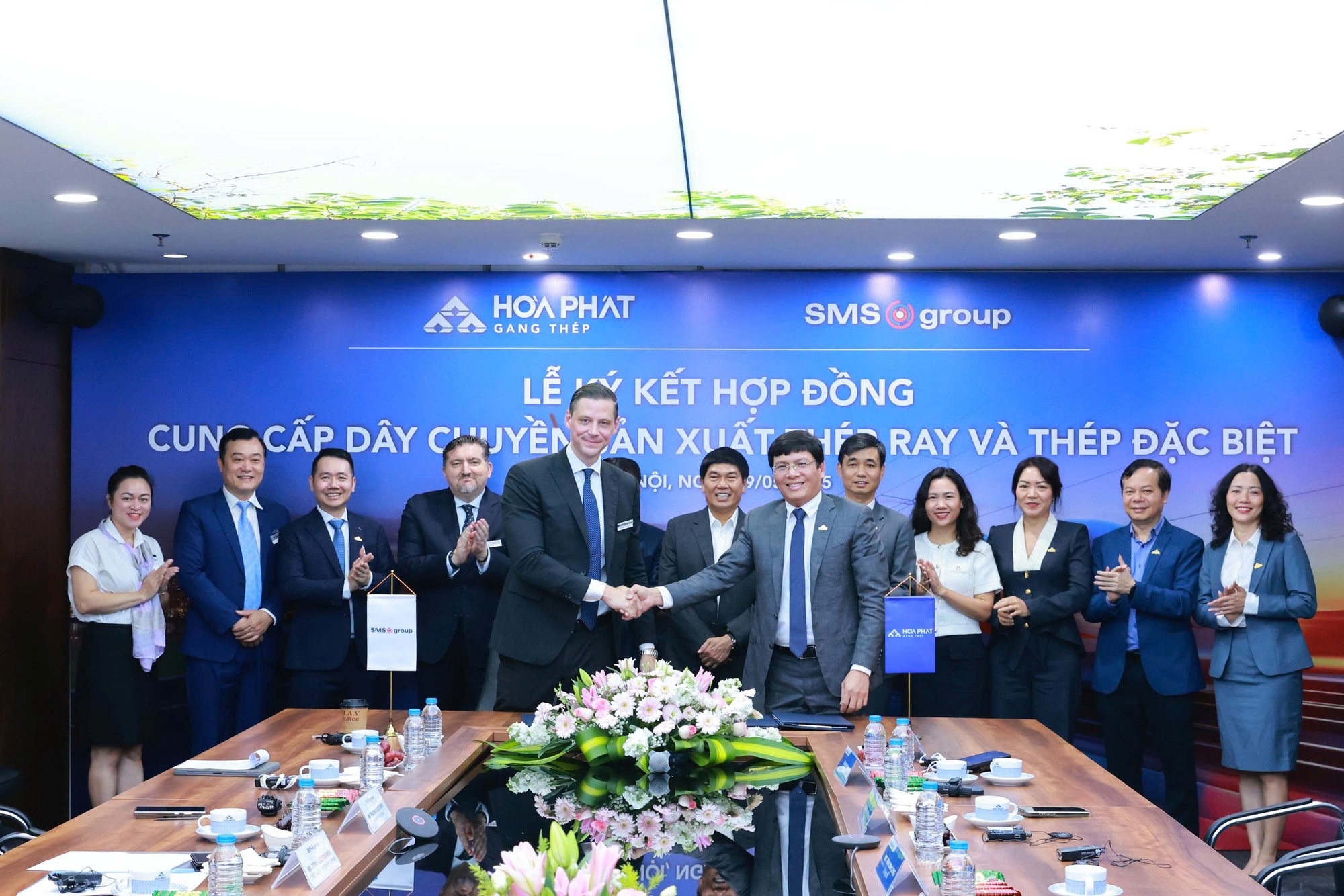 Tiên phong sản xuất thép ray cao tốc: Hoà Phát bắt tay đối tác Đức