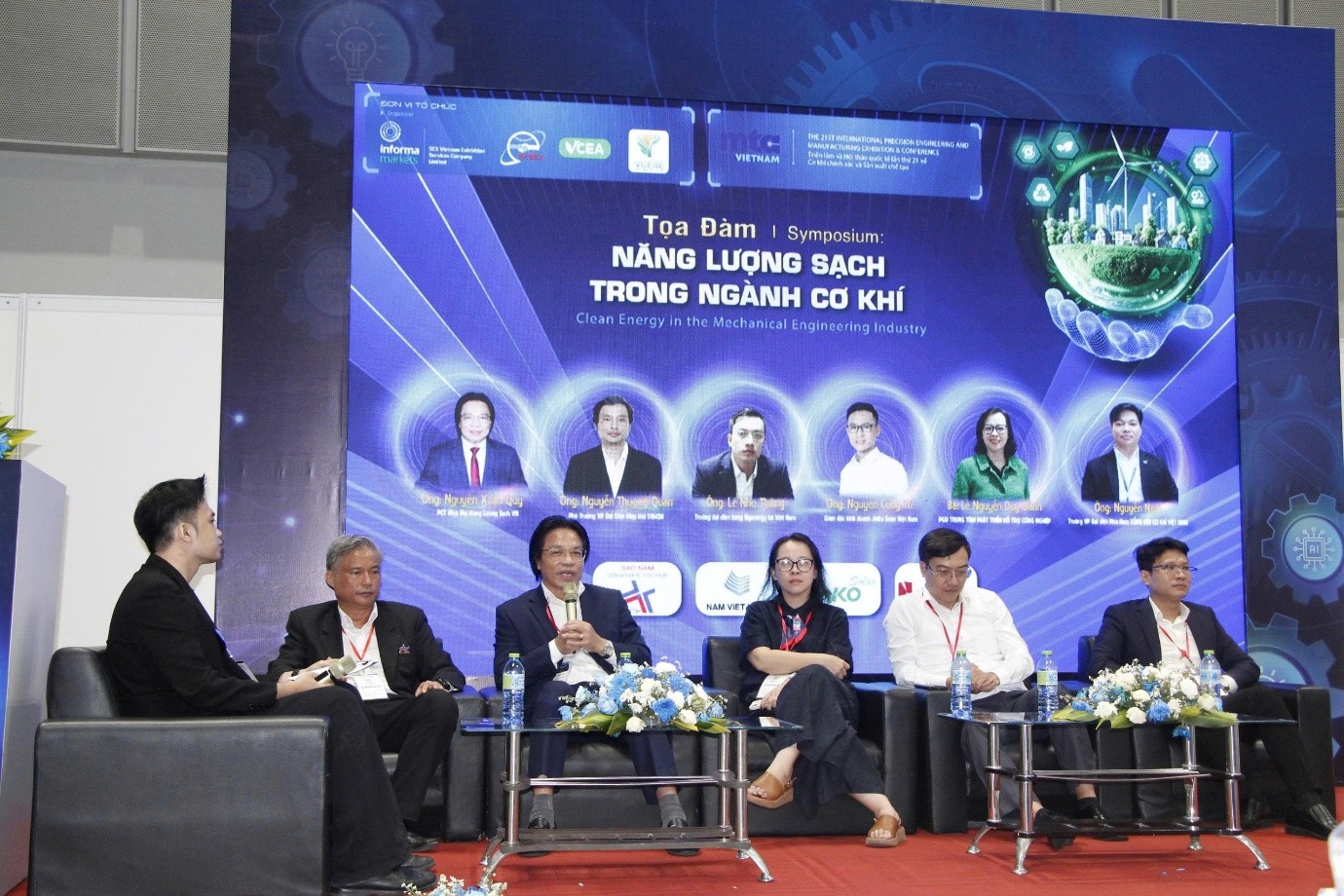 “Năng lượng sạch trong ngành cơ khí”: Cơ hội vàng cho phát triển bền vững và lợi ích doanh nghiệp