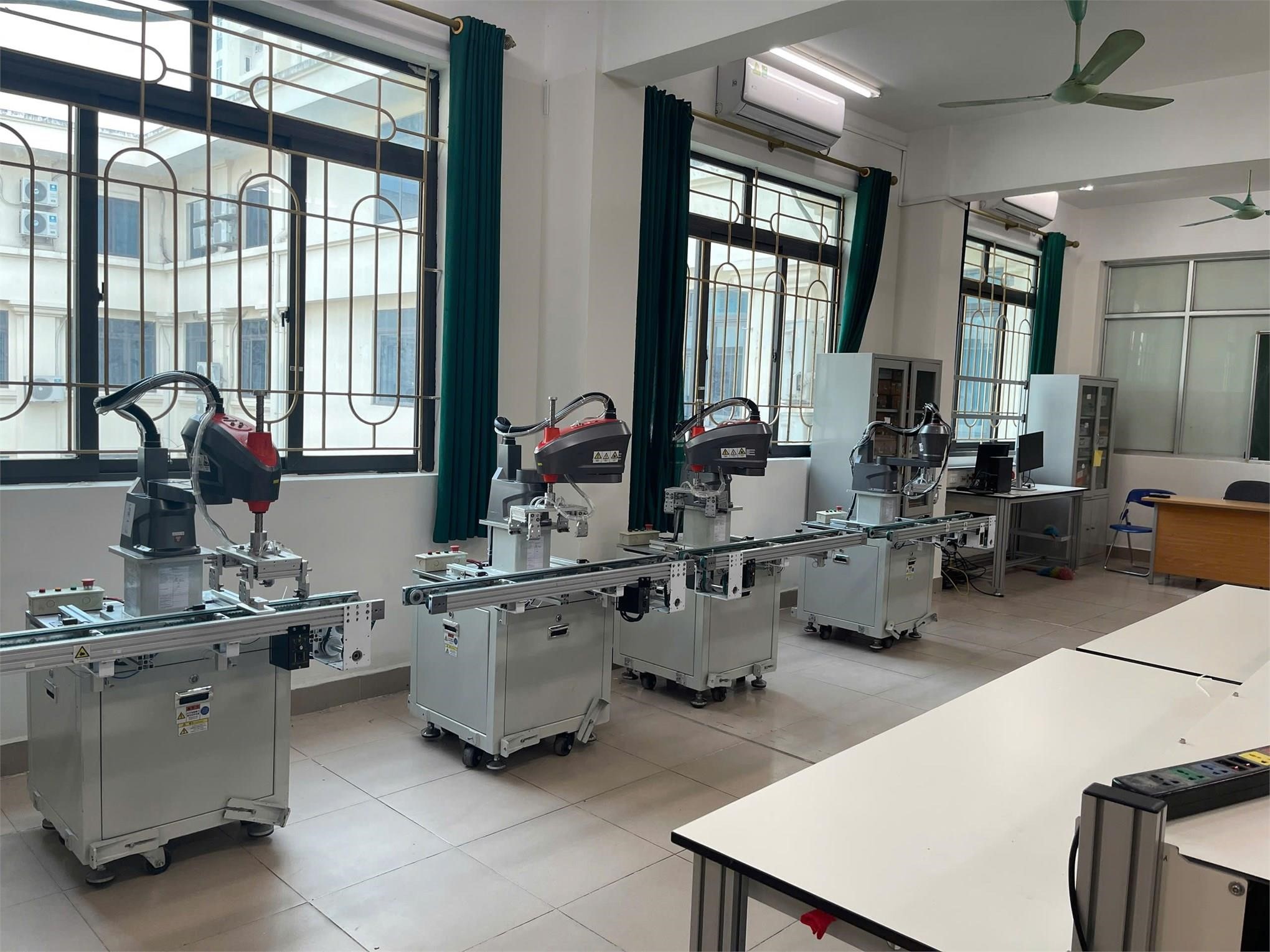 Thời điểm vàng của nhân lực tự động hóa trong chuyển đổi số công nghiệp