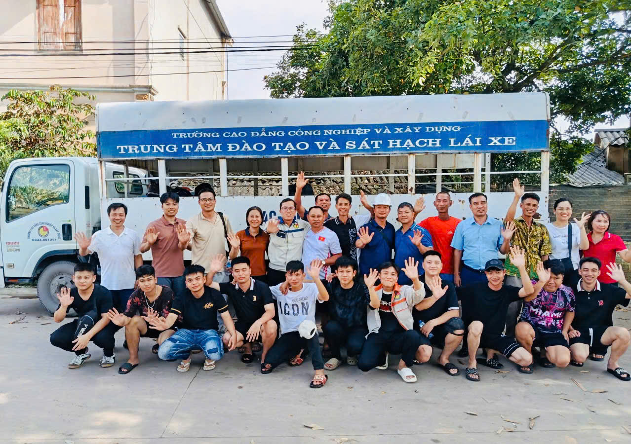 Trường Cao đẳng Công nghiệp và Xây dựng phối hợp tổ chức Chương trình “Hỗ trợ cộng đồng ảnh hưởng thiên tai tại Thái Nguyên”